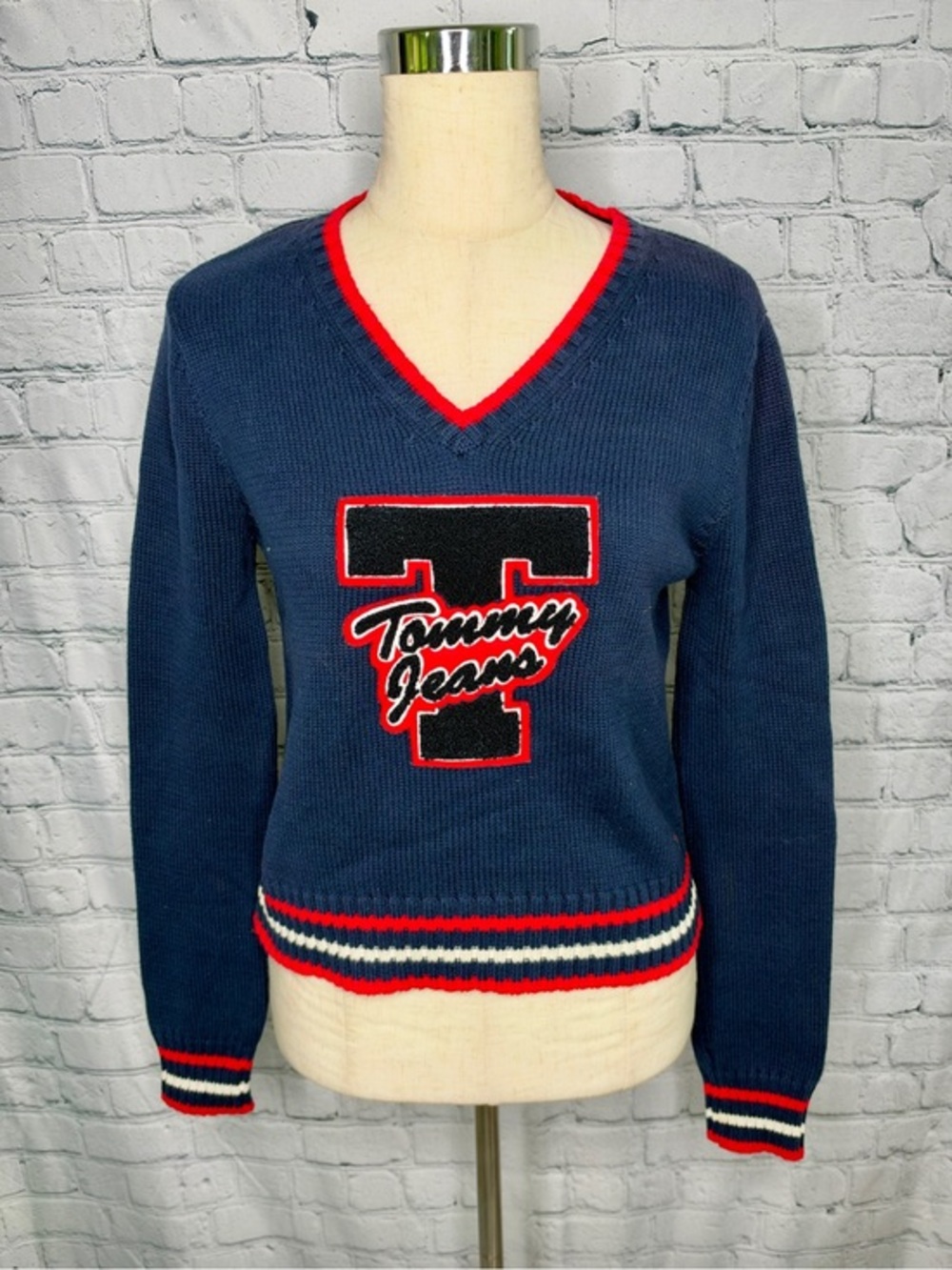 Vintage 2002 Tommy Jeans Sweater L Varsity T Logo V Neck Y2K Preppy
